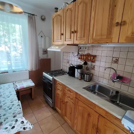 Apartment In Mit Terrasse