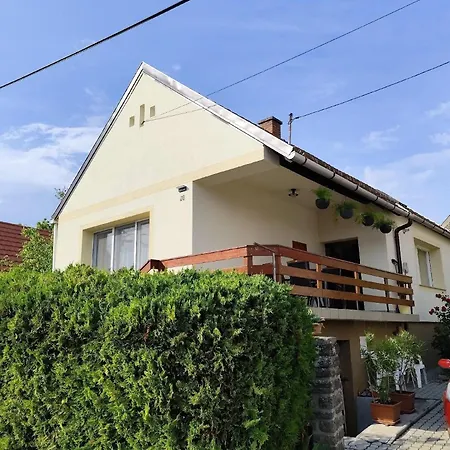 In Mit Terrasse 아파트